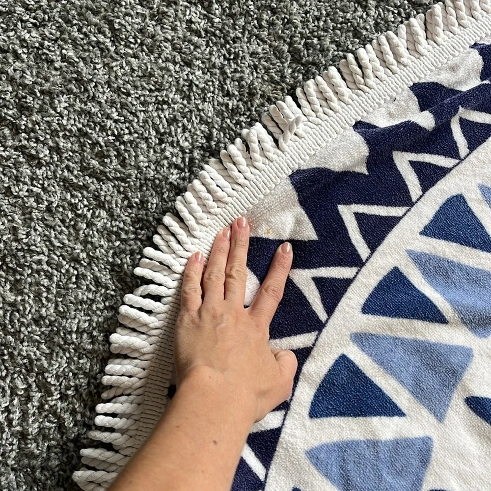 THE BEACH PEOPLE round towel